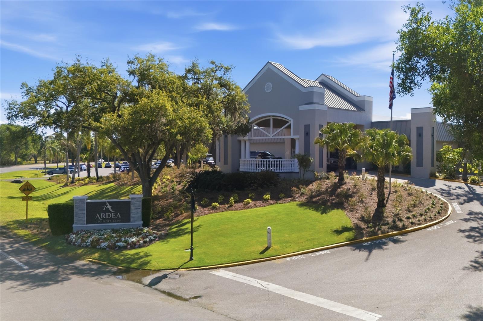 130 CYPRESS LN #130