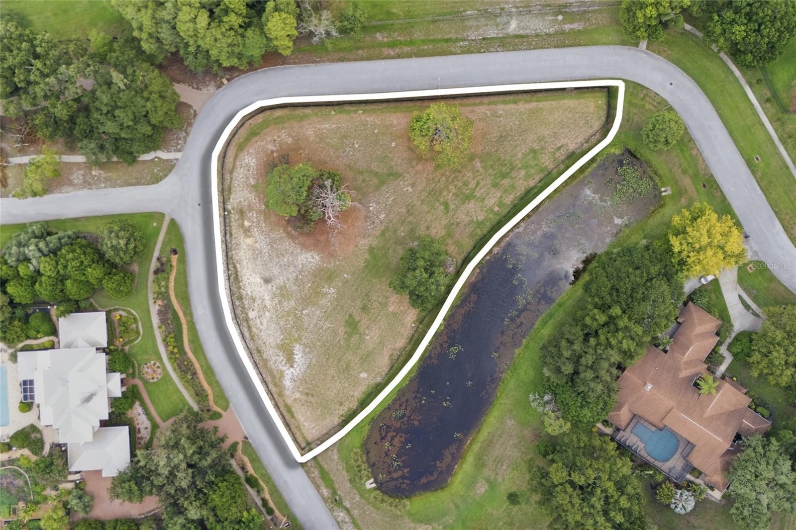520 AUSTIN DR