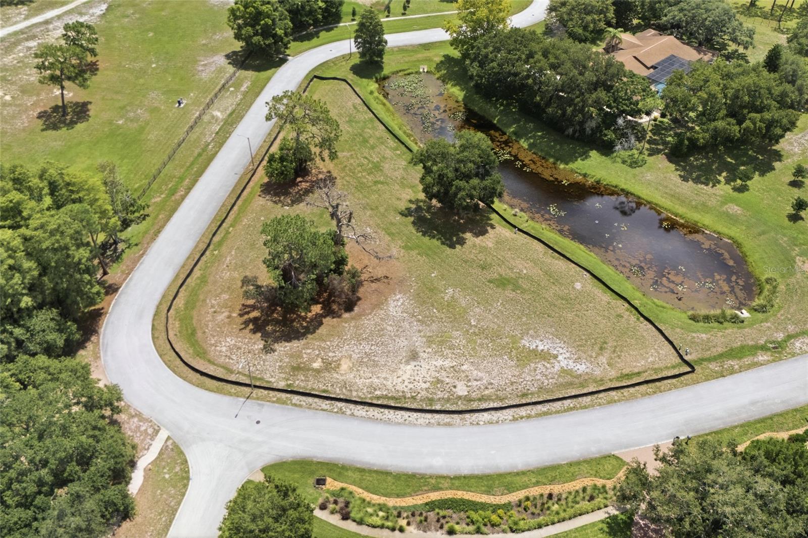 520 AUSTIN DR