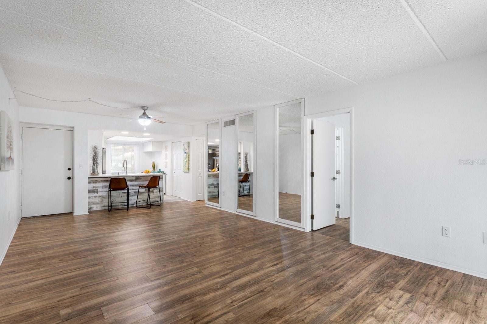 103 PALMETTO CT #103