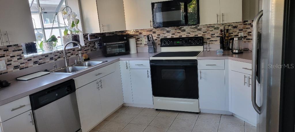 7725 CRAIGHURST LOOP