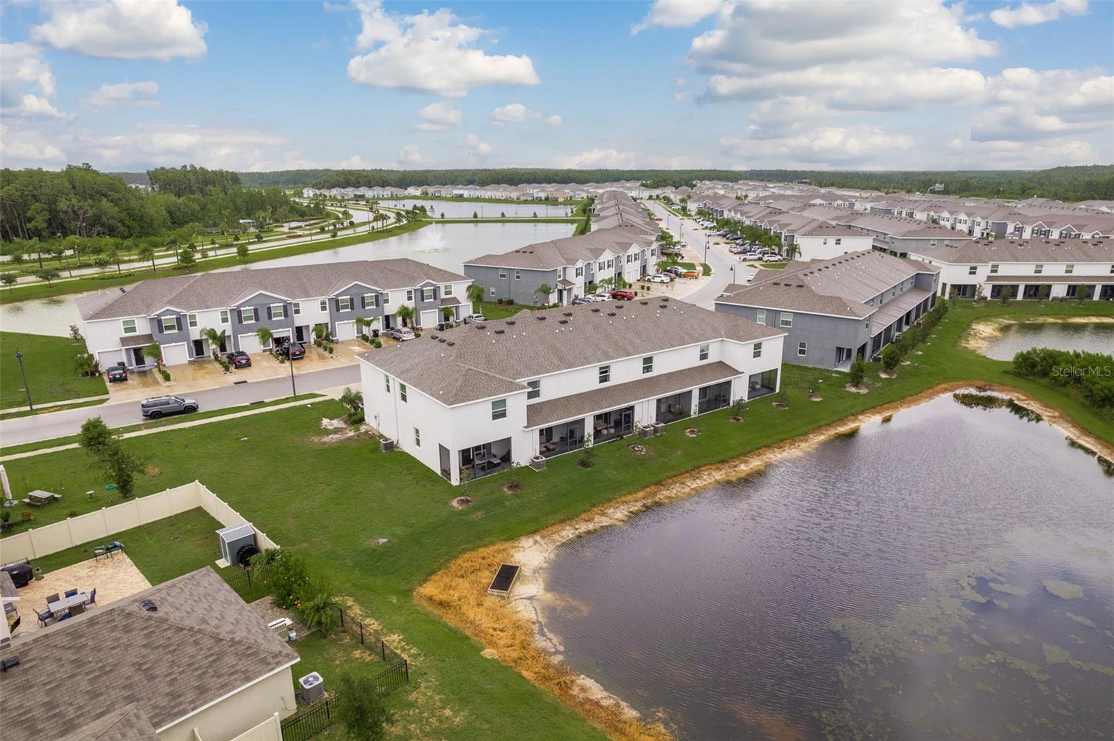 2834 SUNCOAST BLEND DR