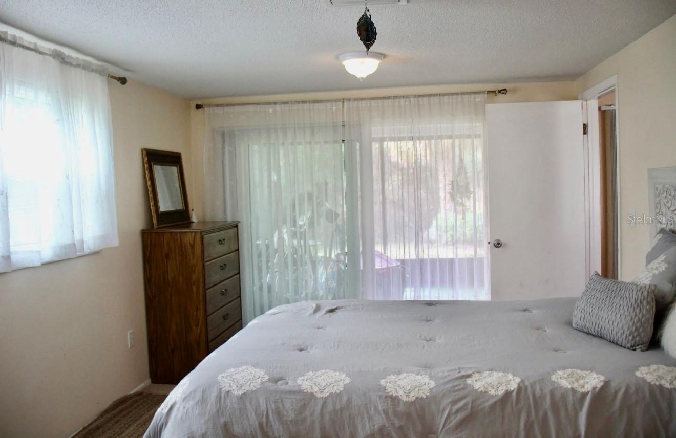 8603 FOREST GLADE DR