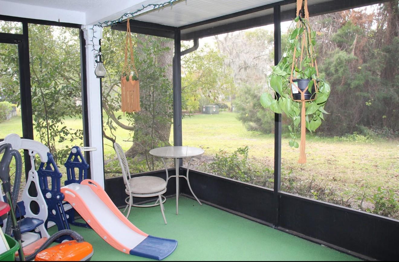 8603 FOREST GLADE DR