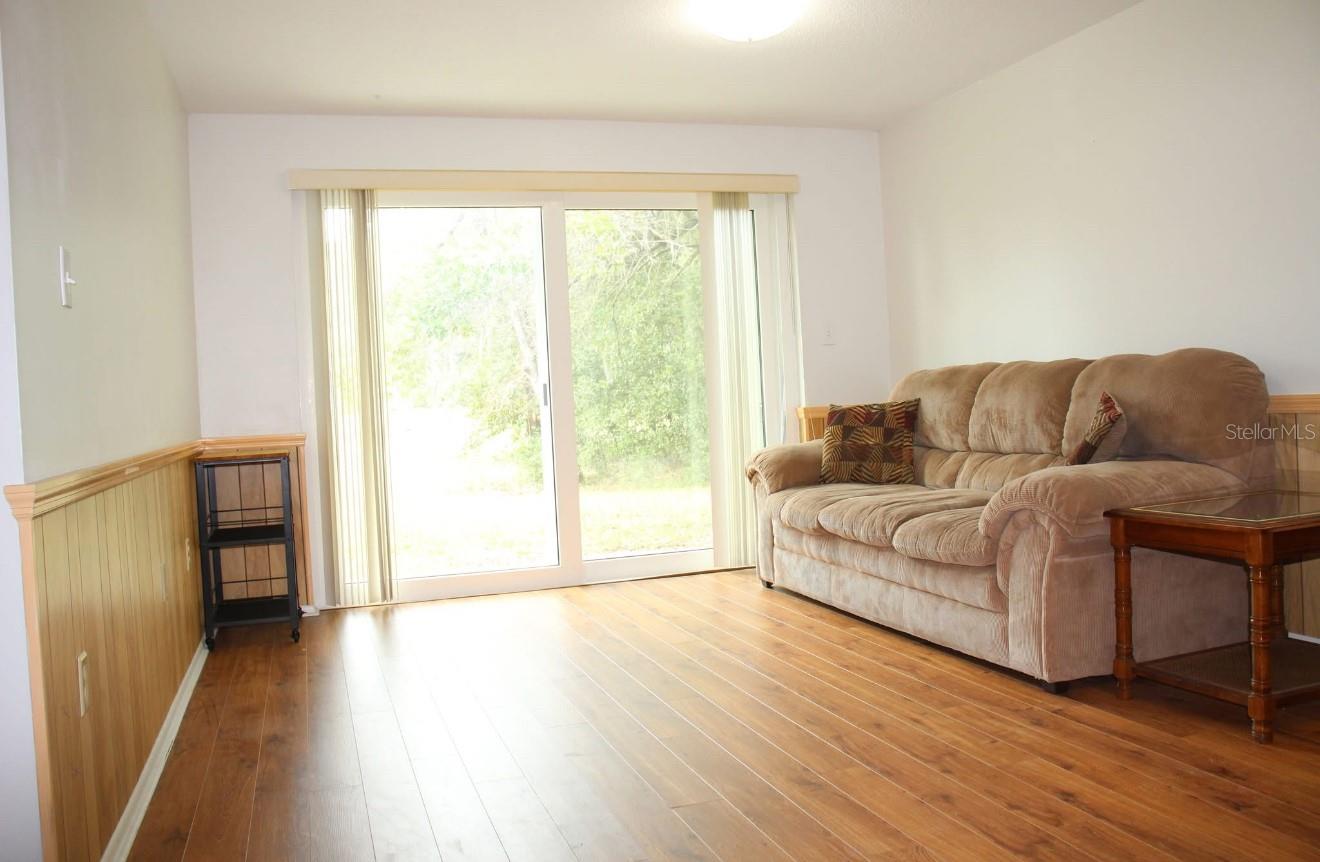 8603 FOREST GLADE DR