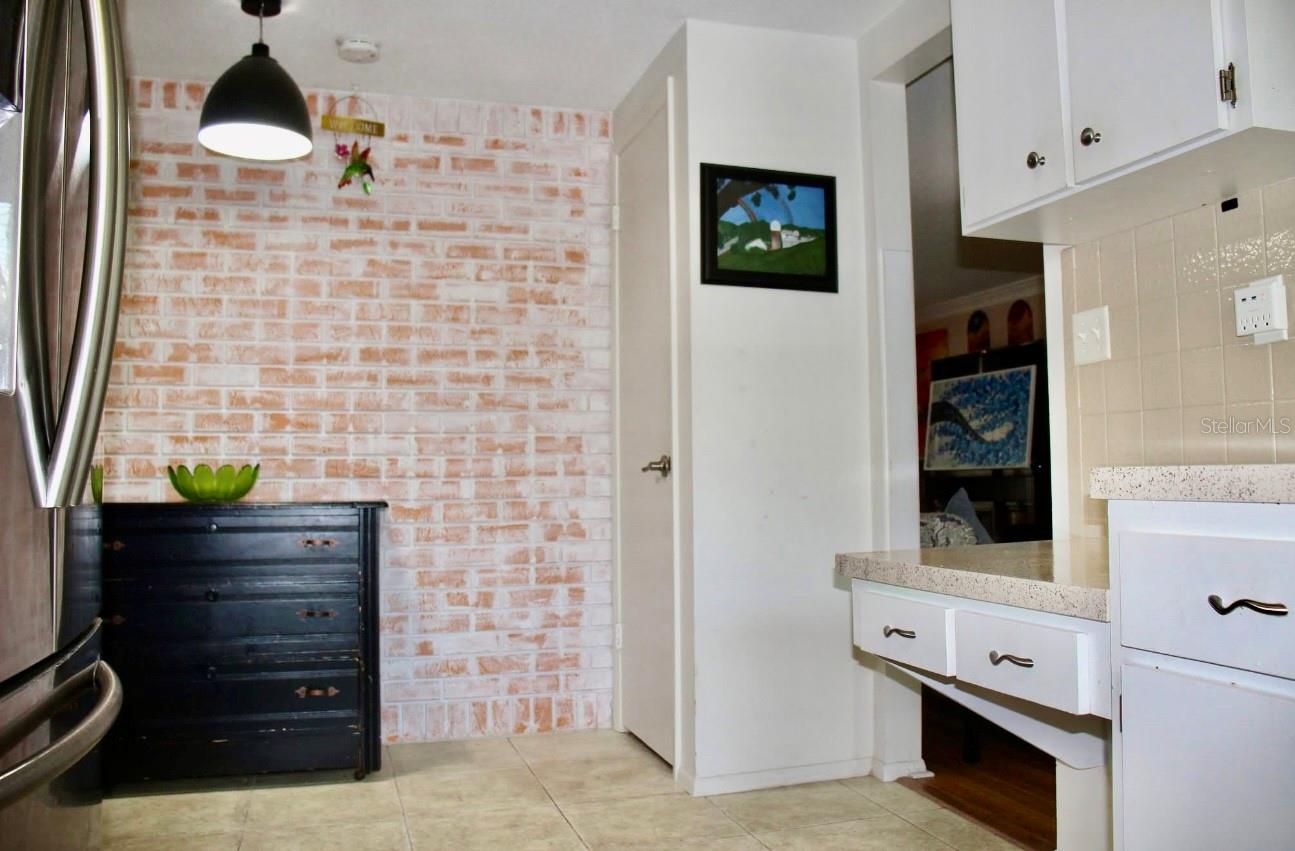 8603 FOREST GLADE DR