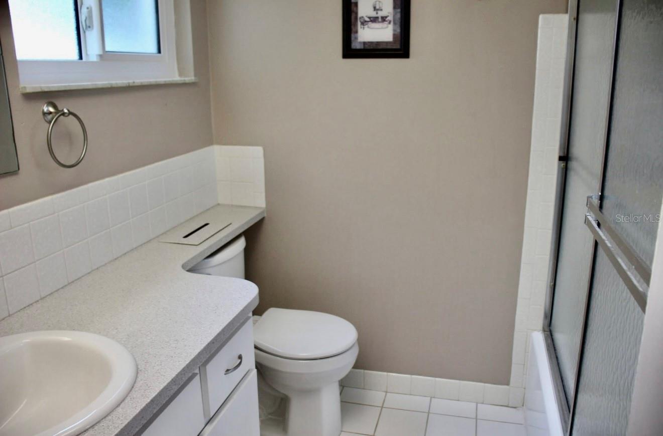 8603 FOREST GLADE DR