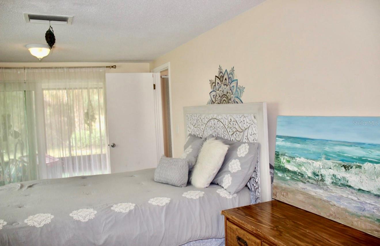 8603 FOREST GLADE DR