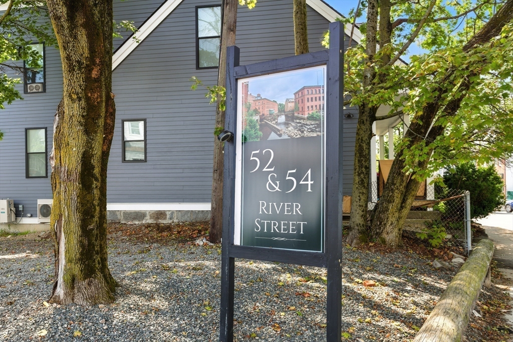 52 R River St # 5
