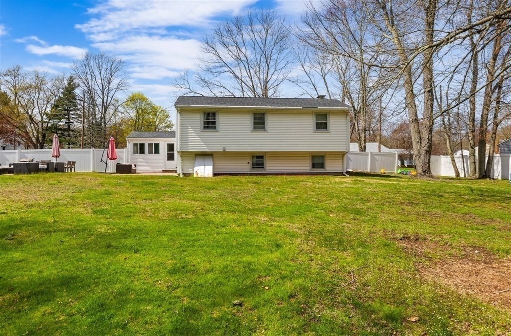 12 Brentwood Ave