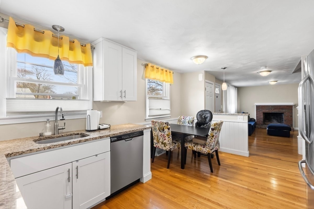 12 Brentwood Ave