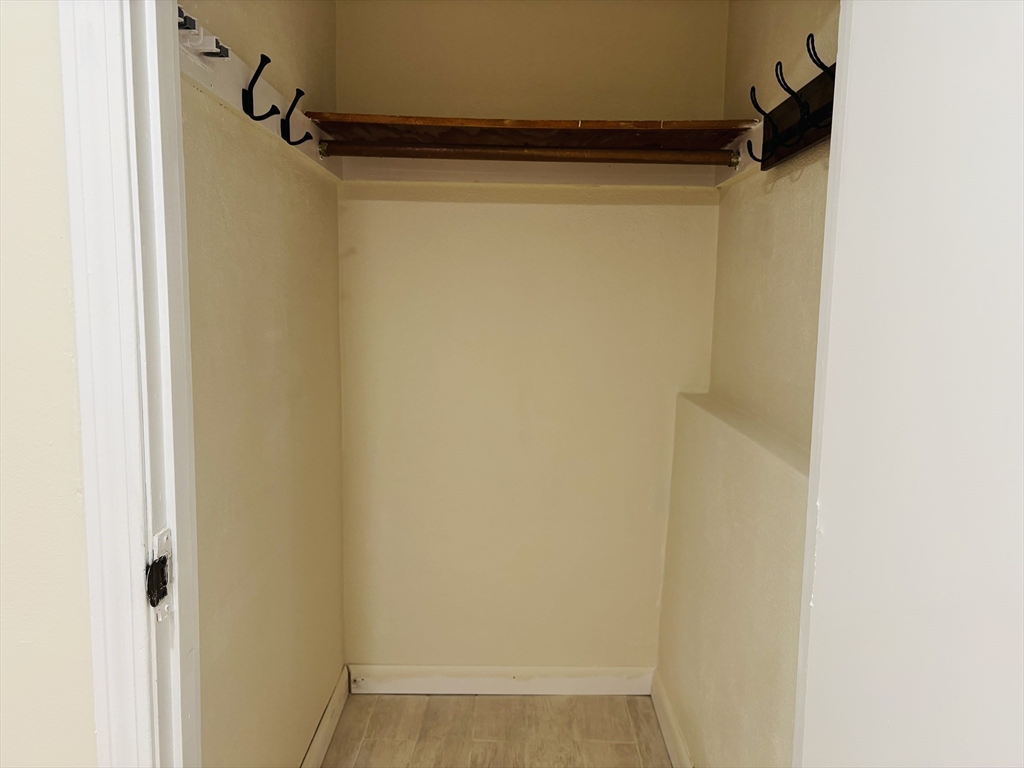 55 Woodlawn Avenue # 2