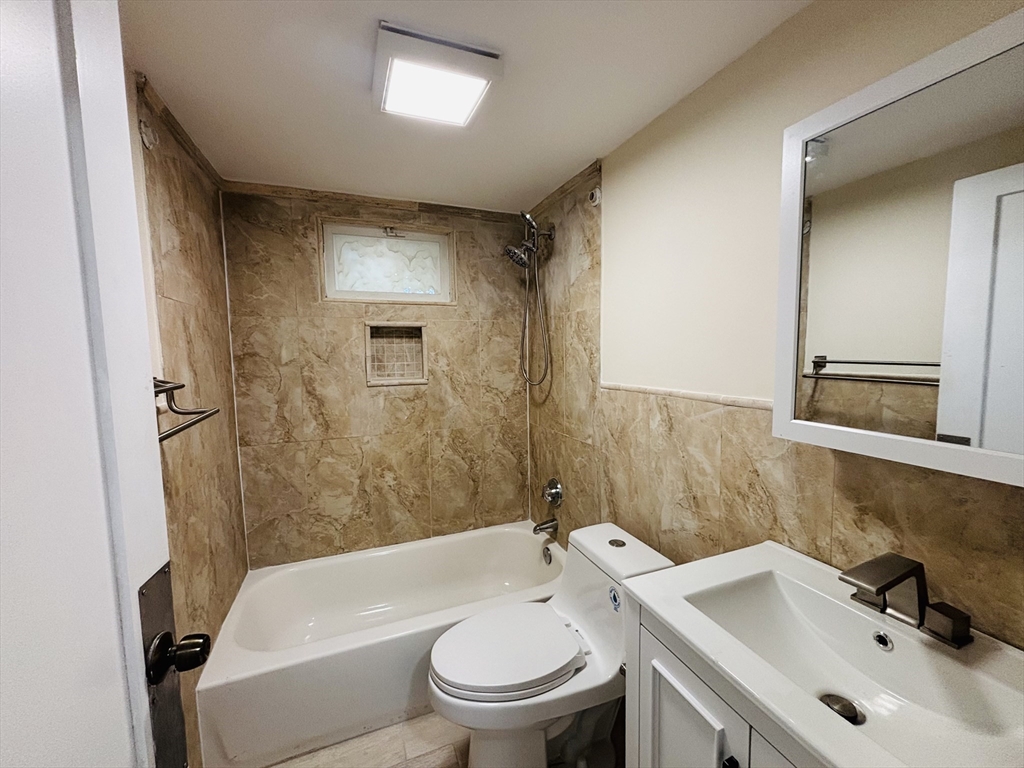 55 Woodlawn Avenue # 2