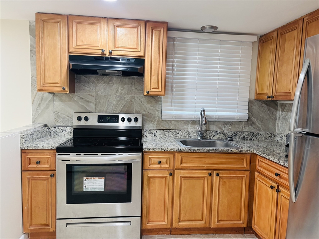 55 Woodlawn Avenue # 2