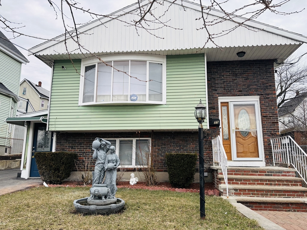 55 Woodlawn Avenue # 2