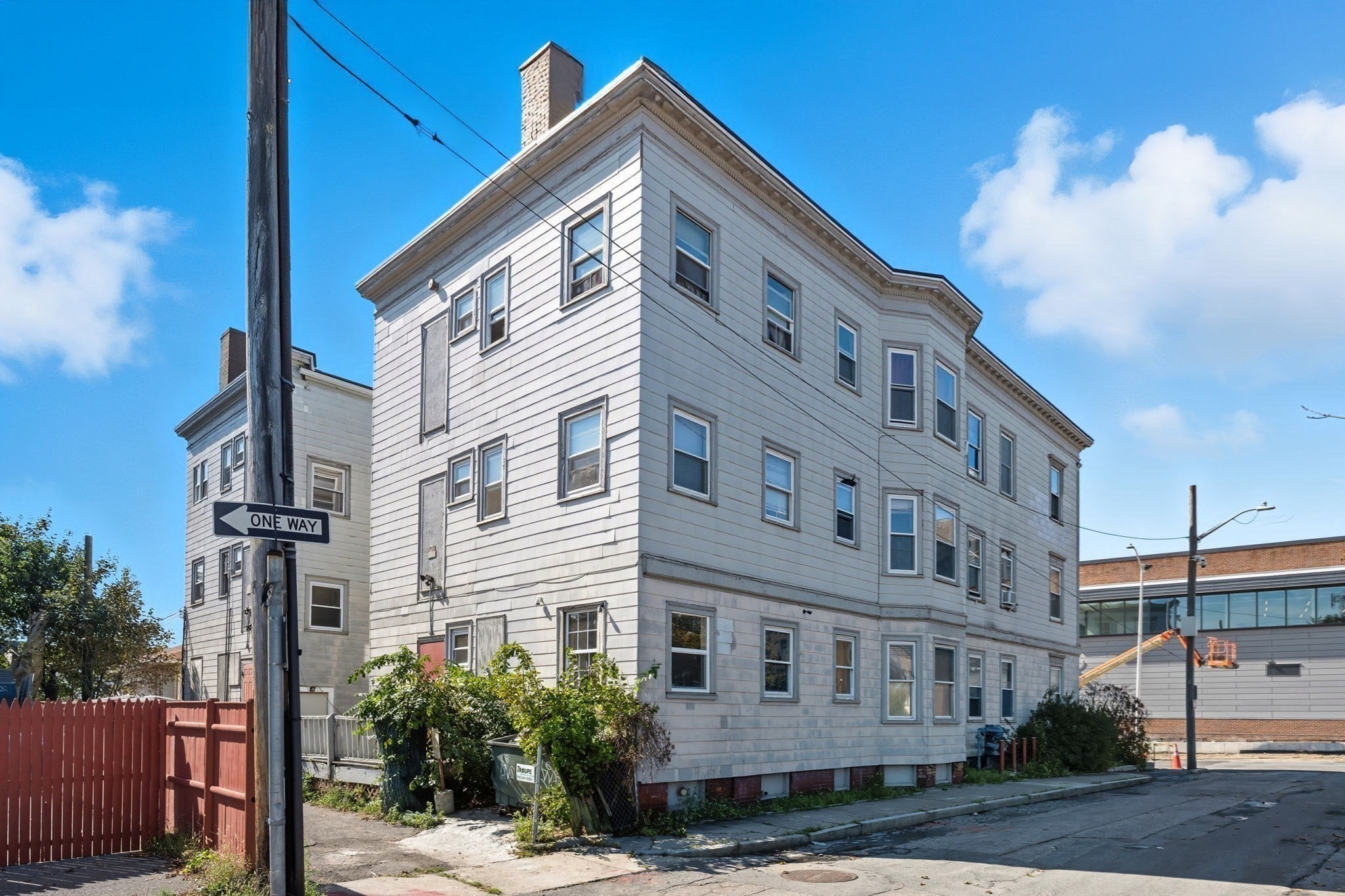 162 Warren Ave