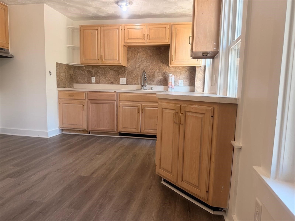 416 Middleboro Ave # 1