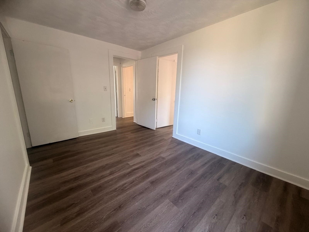 416 Middleboro Ave # 1