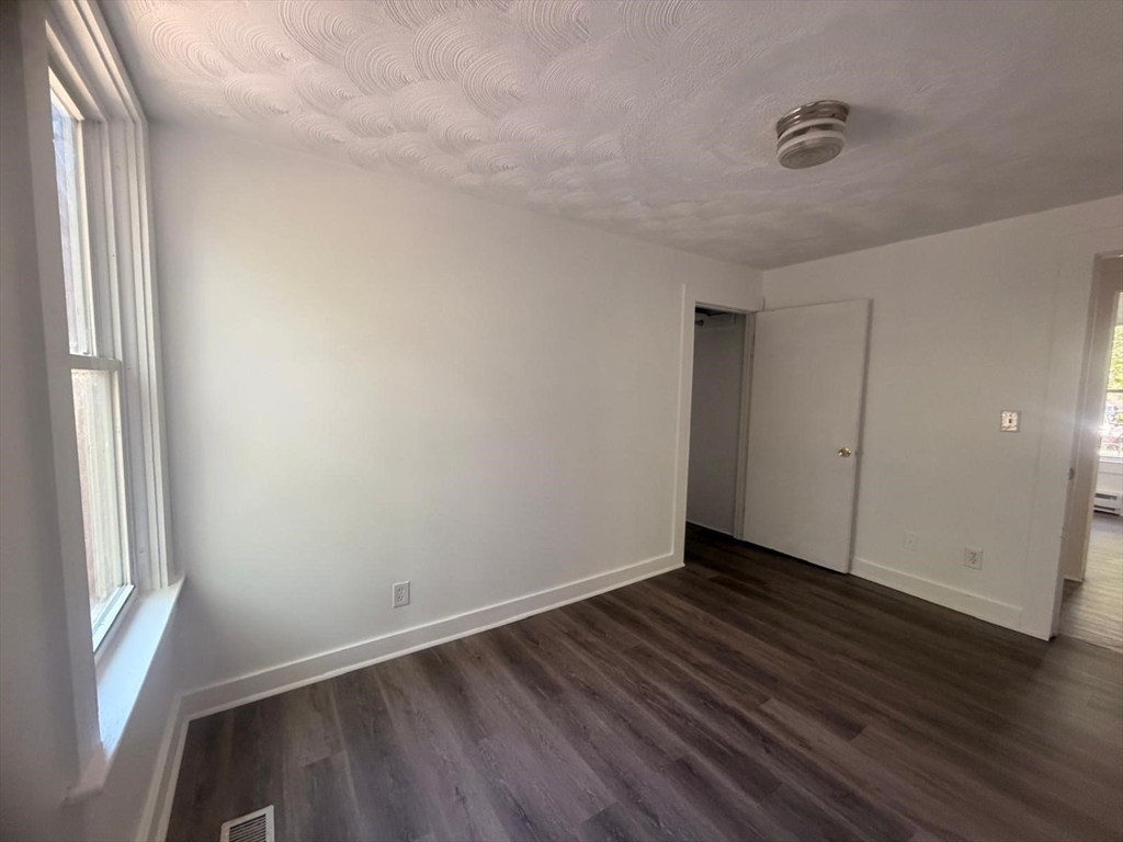 416 Middleboro Ave # 1