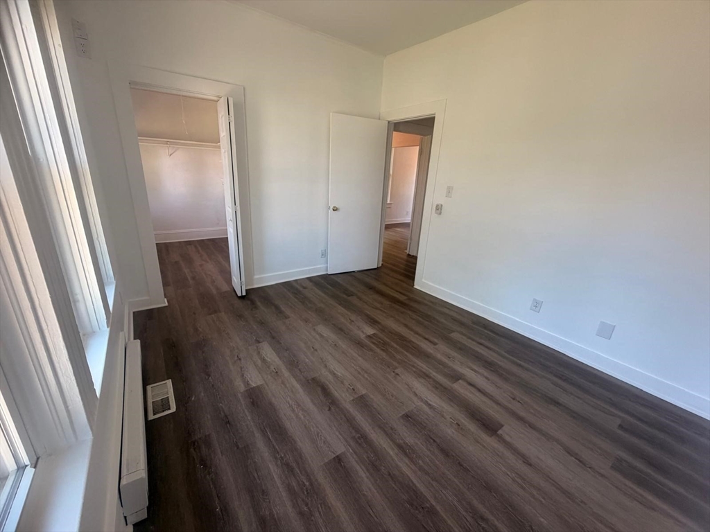416 Middleboro Ave # 1