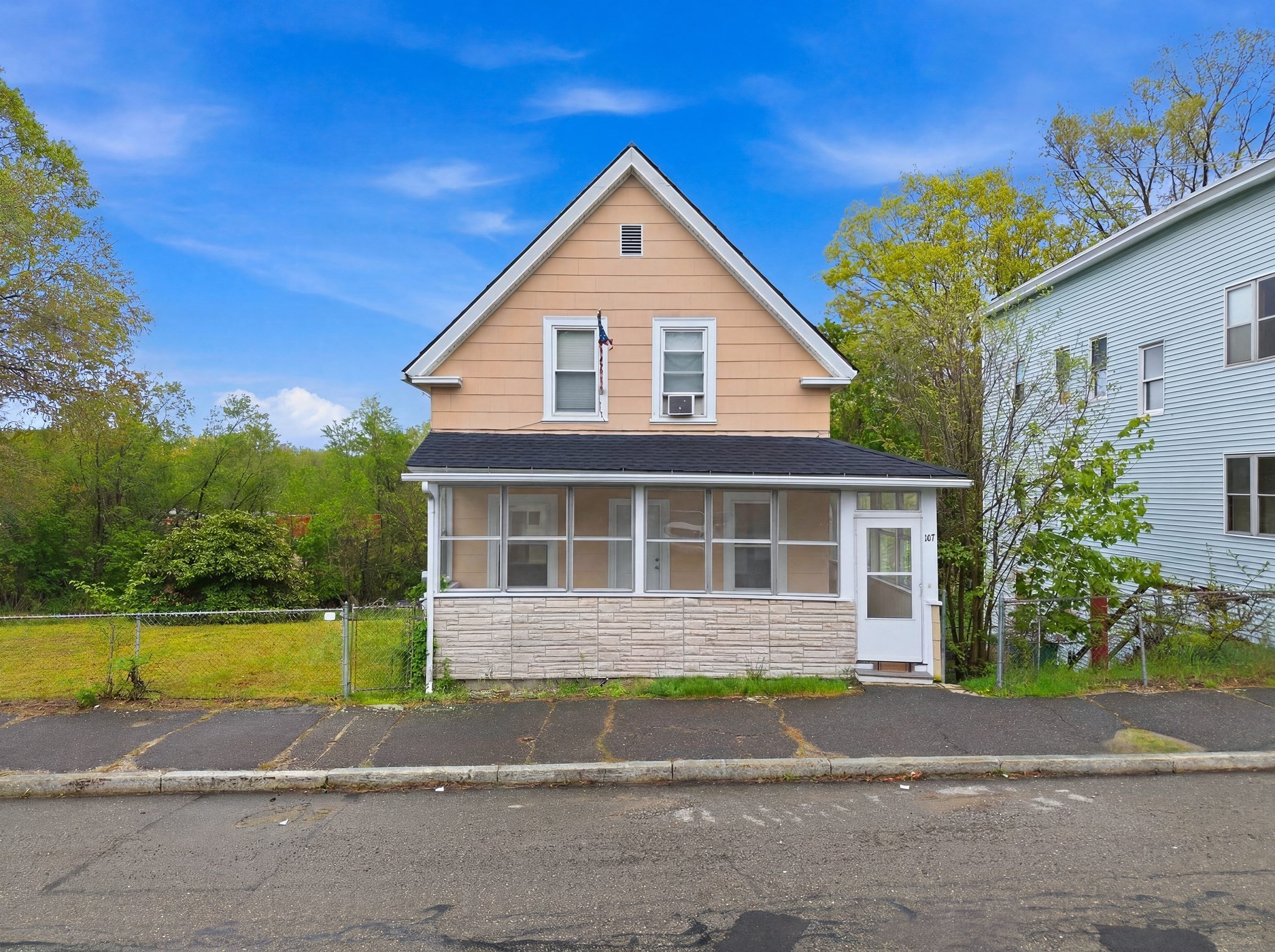 107 Townsend