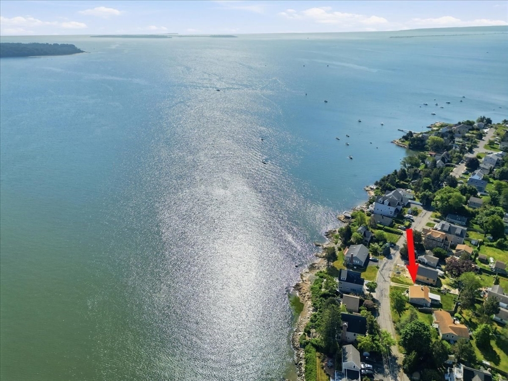 15 Shore Dr