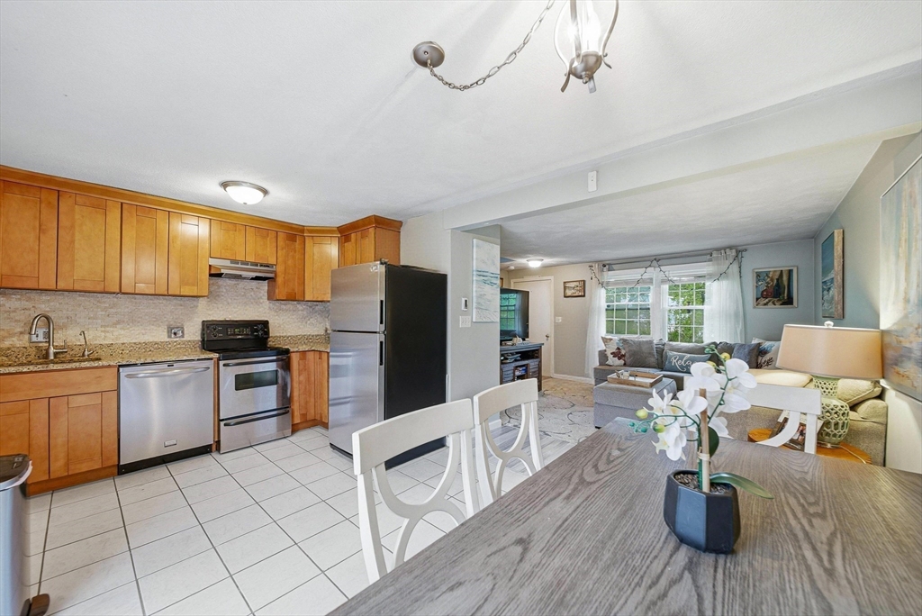 6 George St # C