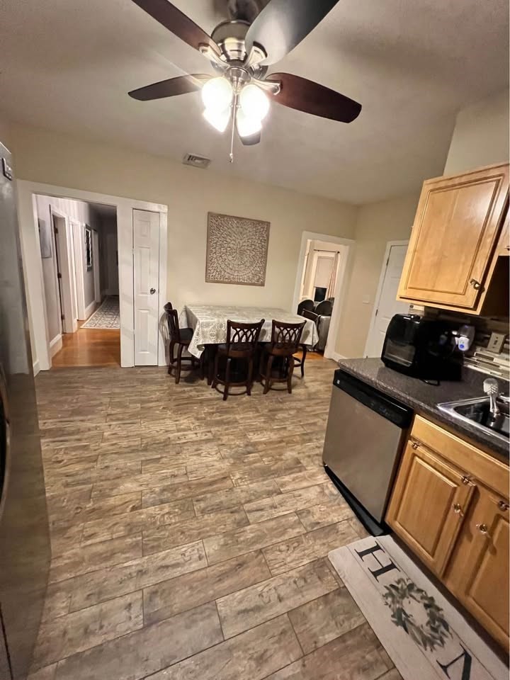 74 Weston St # 2