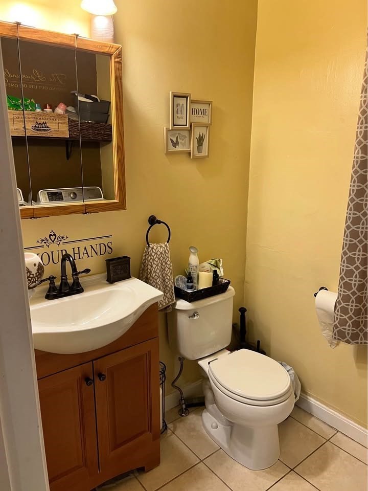 74 Weston St # 2