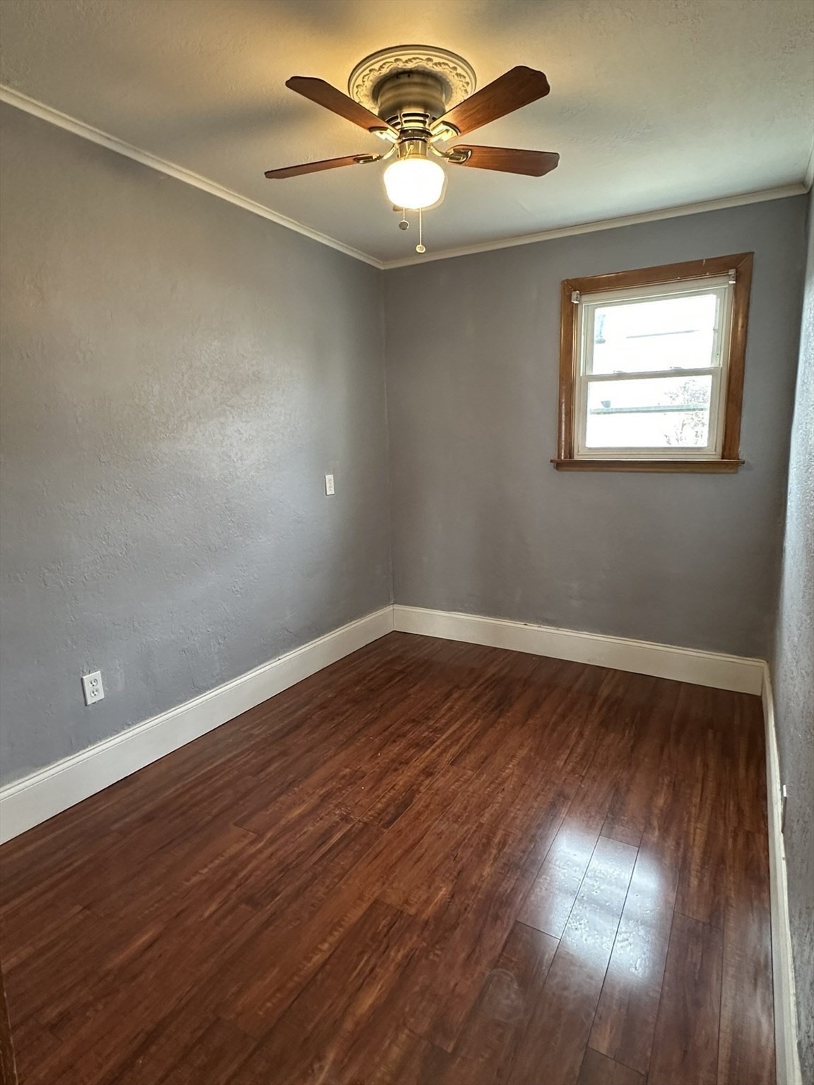 255 Montaup # 1N