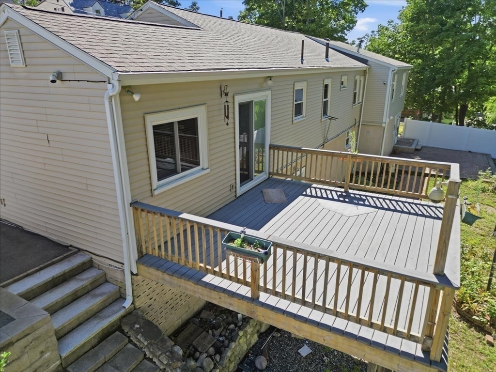 73 Lanark Rd