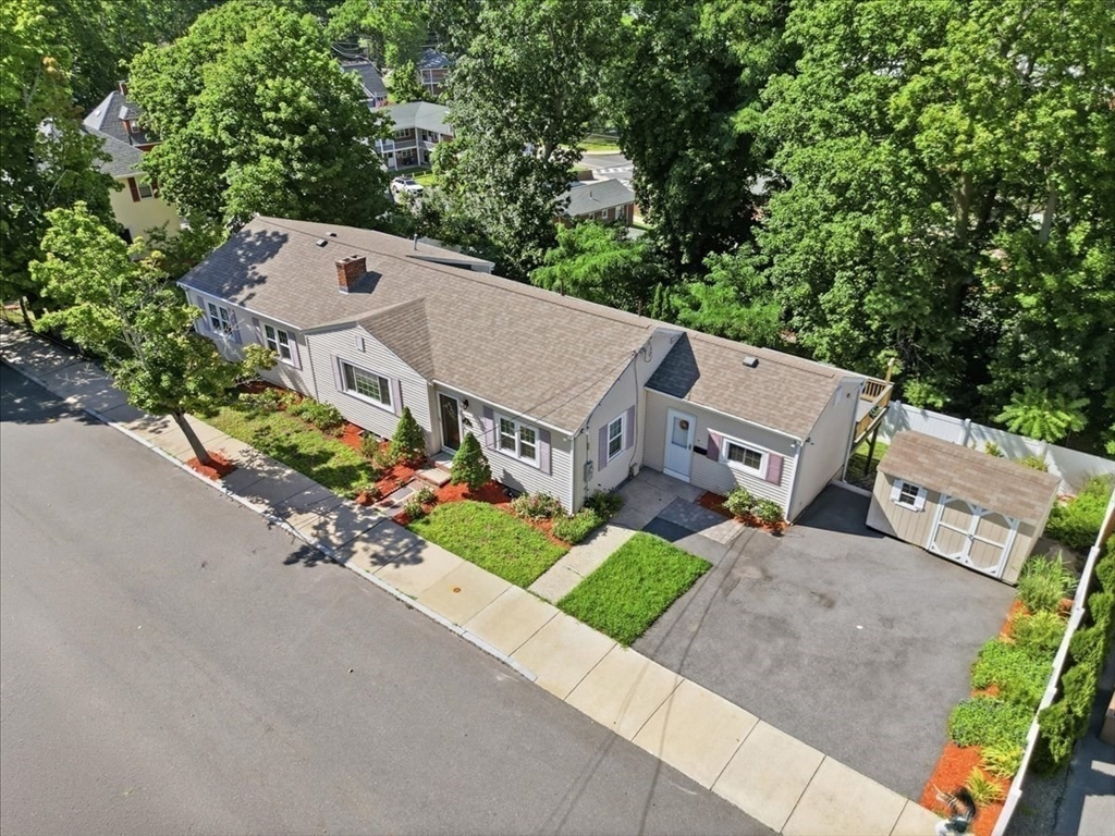 73 Lanark Rd