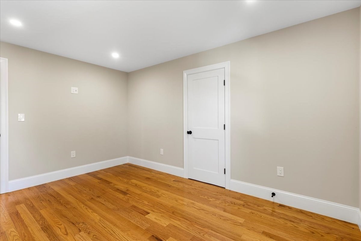 31 Woodale Ave # 3
