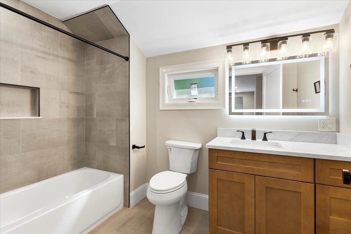 31 Woodale Ave # 3