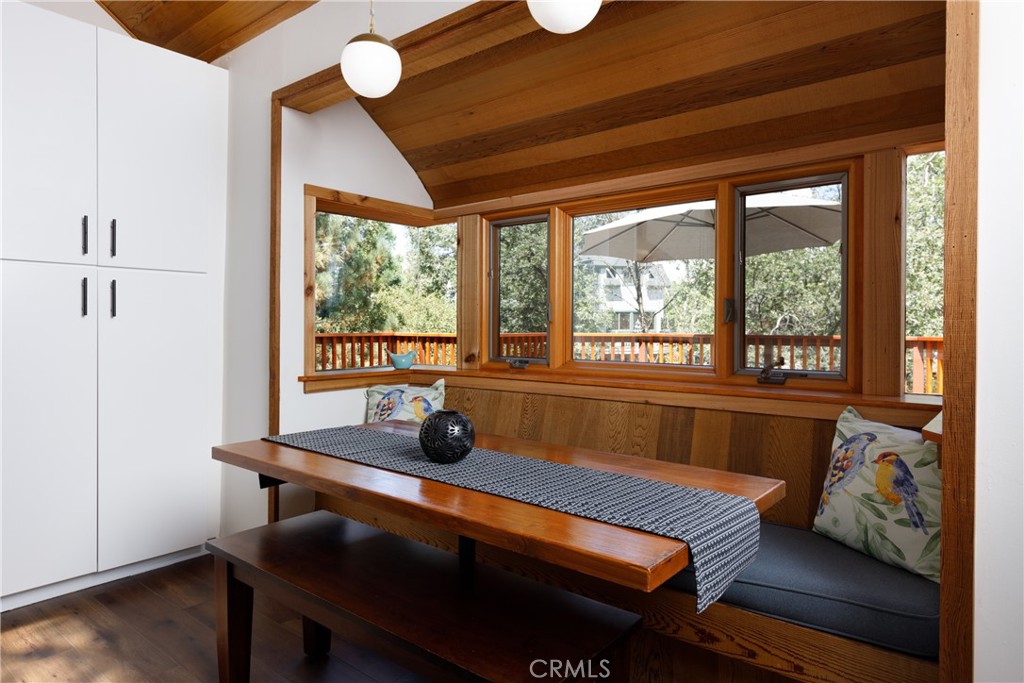 1384 Golden Rule Lane