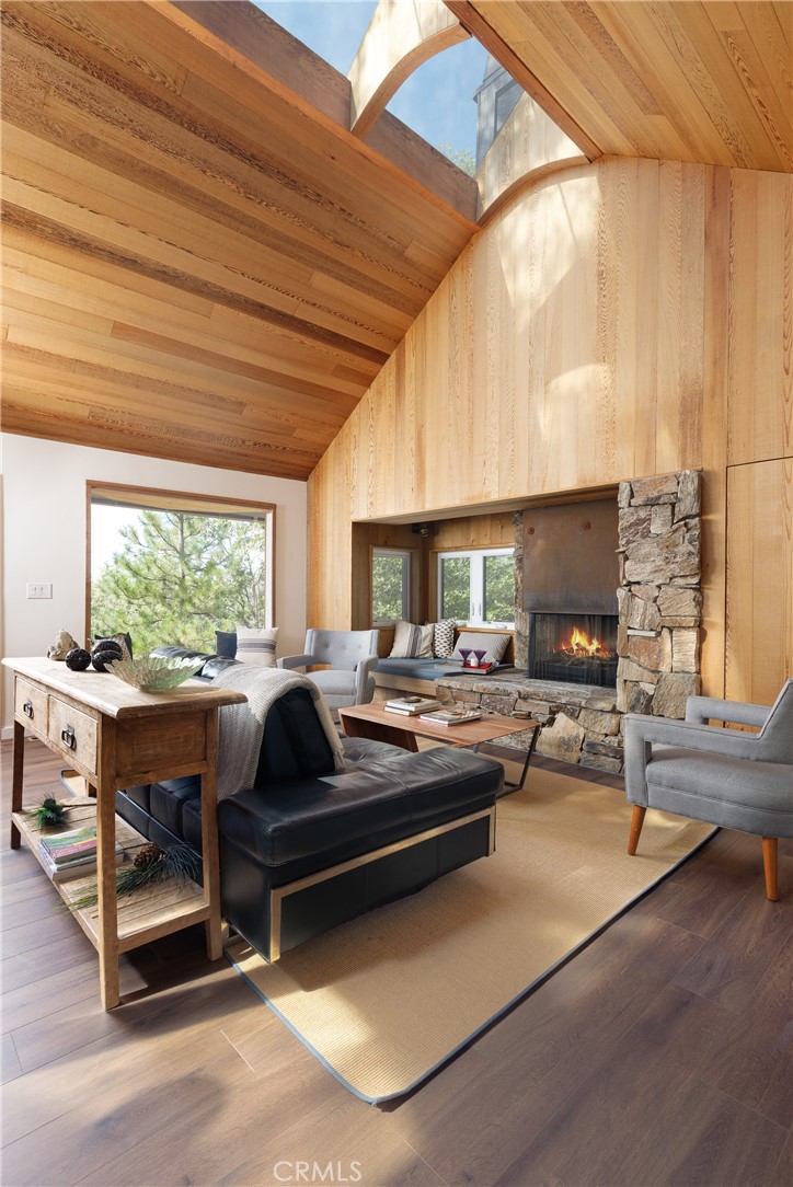 1384 Golden Rule Lane