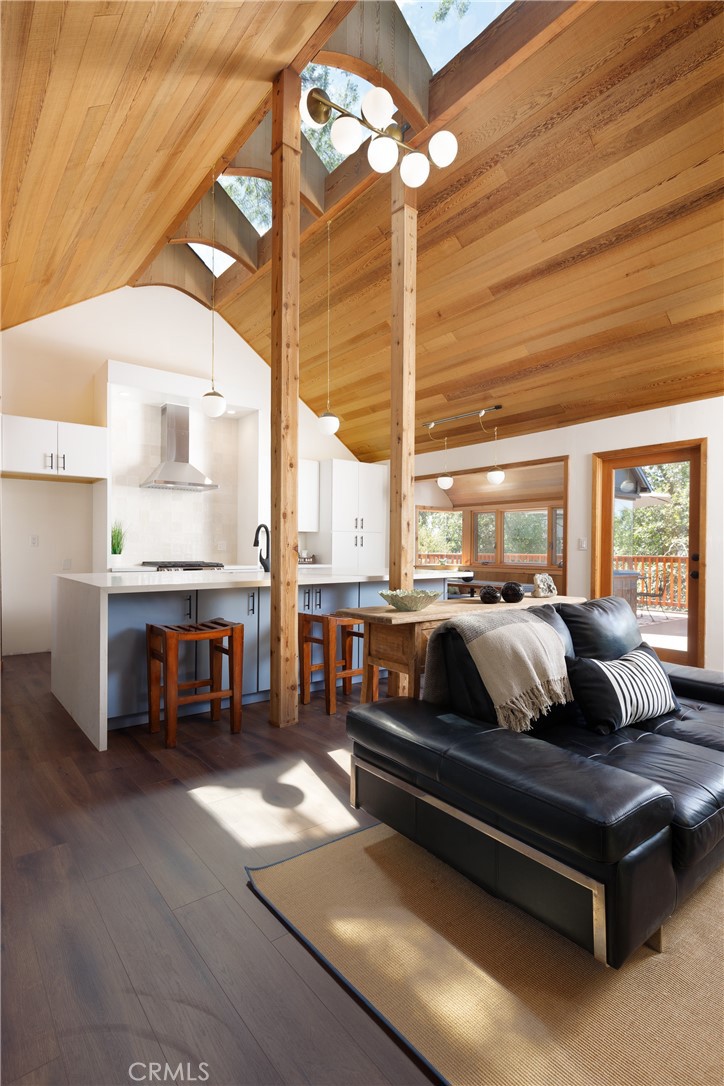 1384 Golden Rule Lane