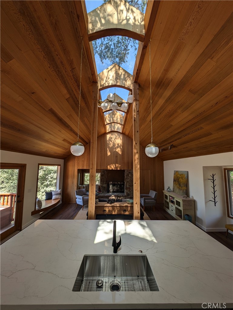 1384 Golden Rule Lane