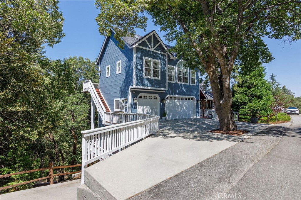 28575 Manitoba Drive