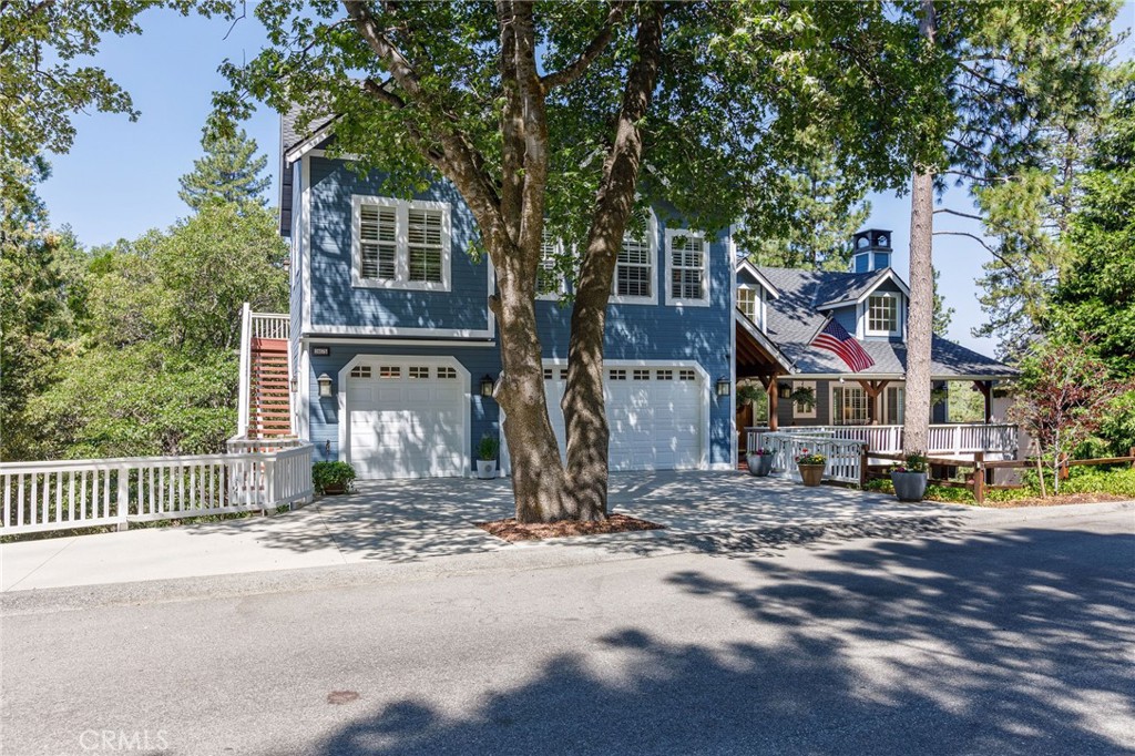 28575 Manitoba Drive