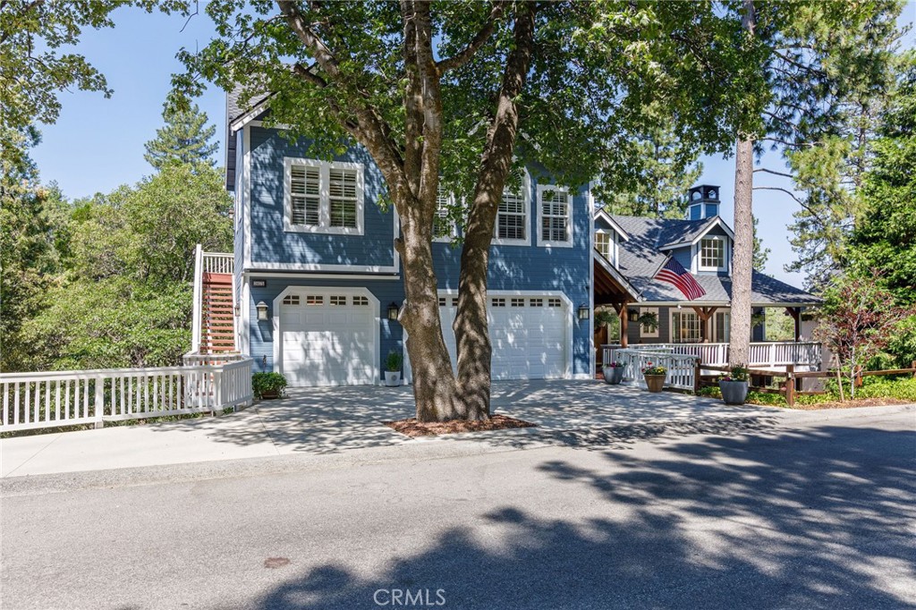 28575 Manitoba Drive