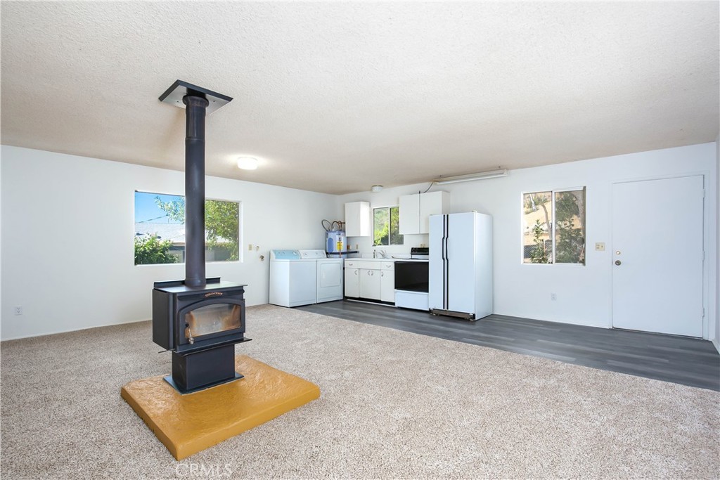 46404 Kings Canyon Road