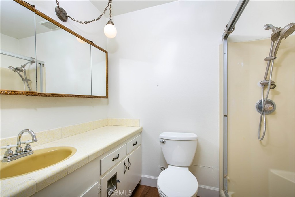 46404 Kings Canyon Road