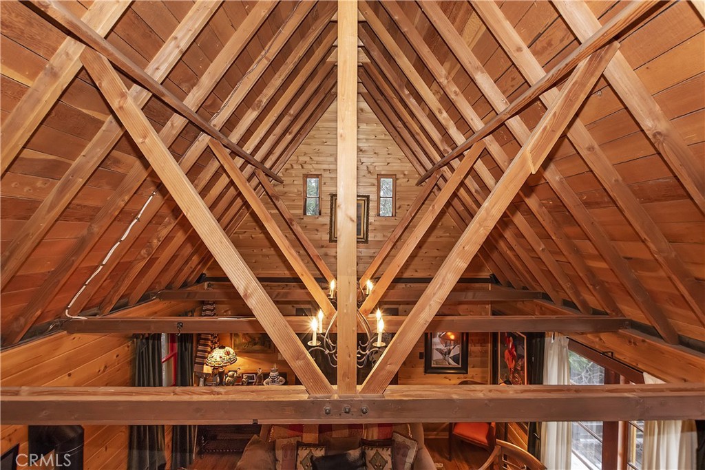 529 West Victoria Court