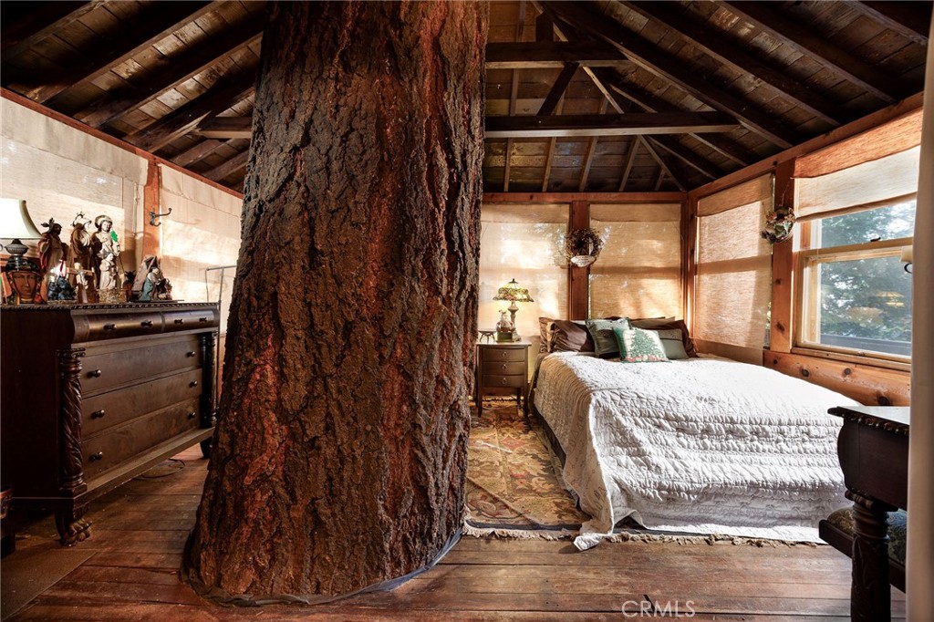 529 West Victoria Court