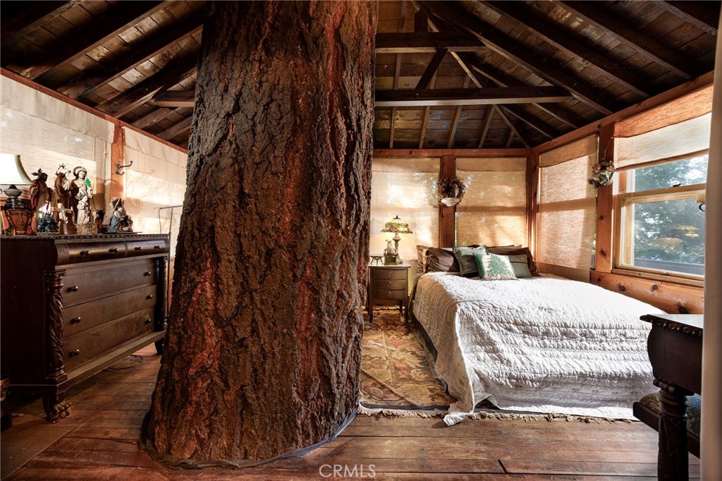 529 West Victoria Court