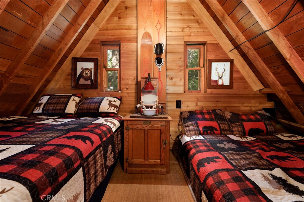 529 West Victoria Court