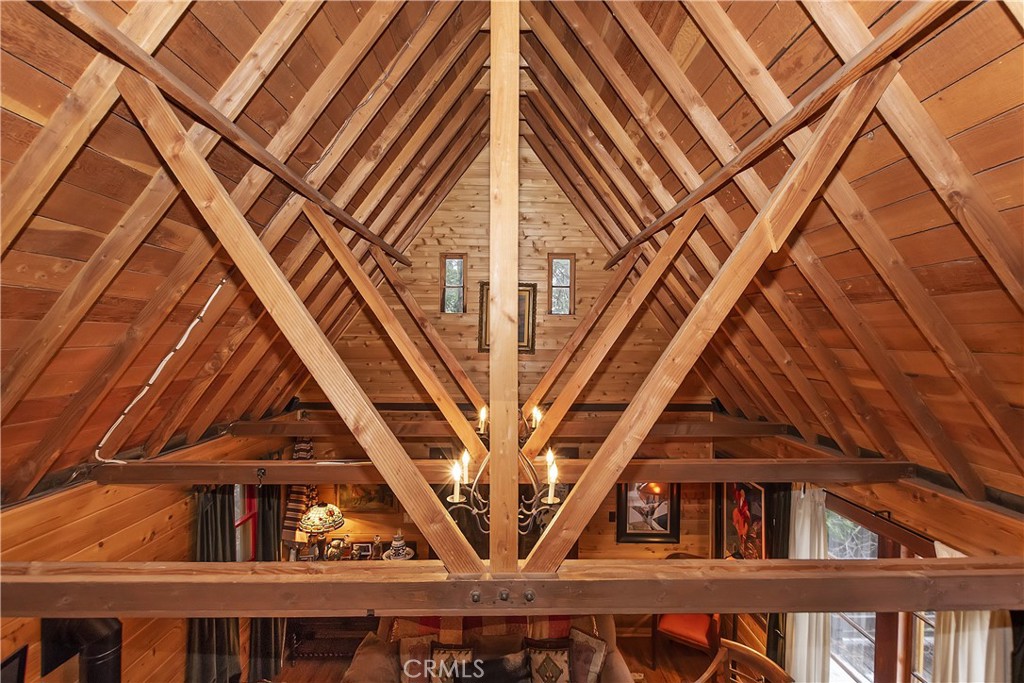 529 West Victoria Court