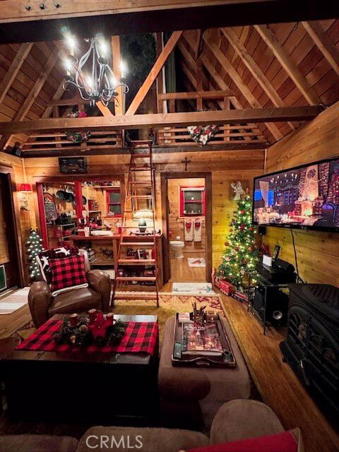 529 West Victoria Court