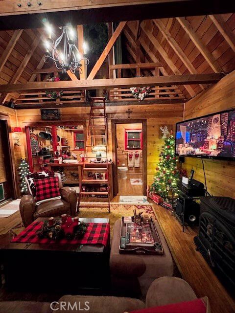 529 West Victoria Court